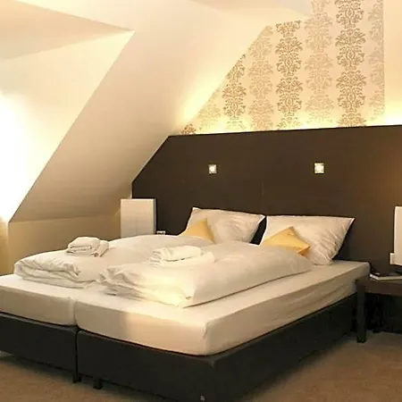 Stadt Hotel 3*